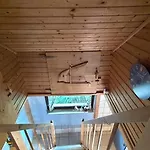 Julchen - Mit Garten, Grillplatz, Sauna * Samtens